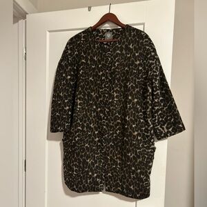 Vince Camuto lightweight faux smooth fur like leopard jacket